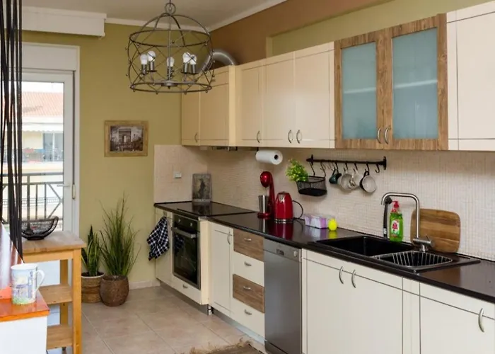 Kalendes * Néoi Epivátai