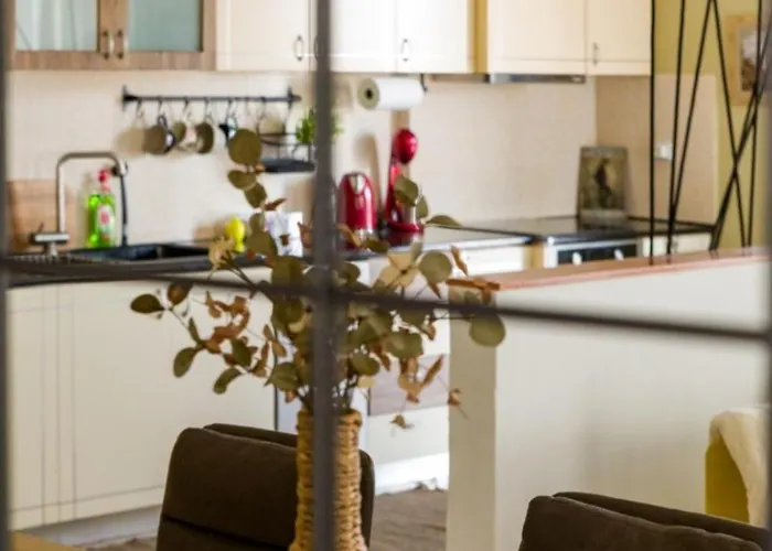 Kalendes * Néoi Epivátai